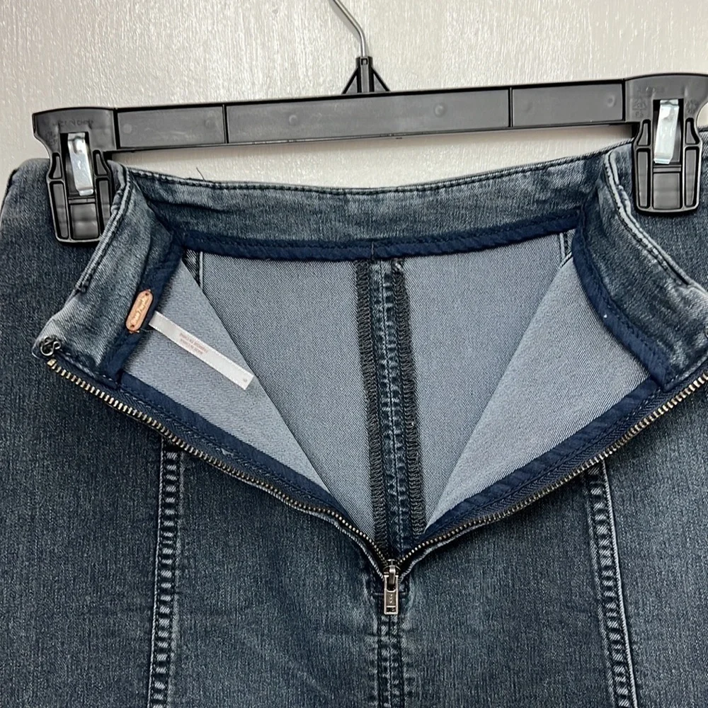 Free People Westminster blue denim skirt Back zipper See measurements